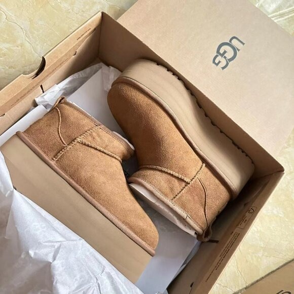 UGG Shoes - UGG Chestnut Platform Ankle Boots